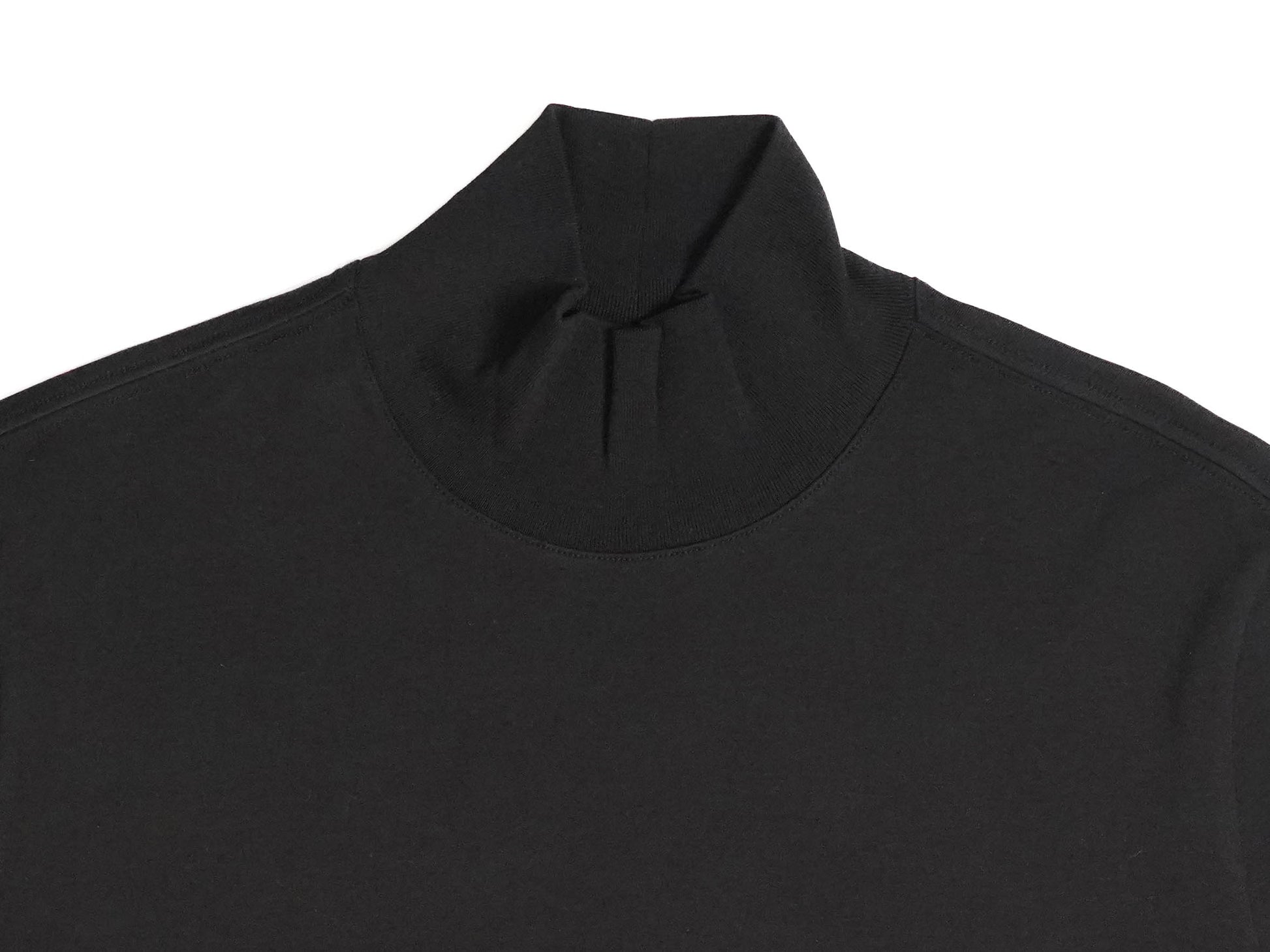 black turtle neck long sleeve close up